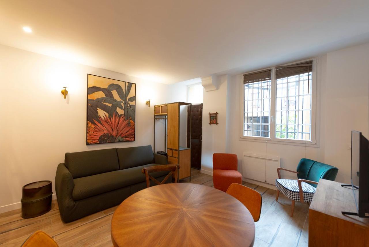 Au Pied De La Tour Apartment Paris Ngoại thất bức ảnh