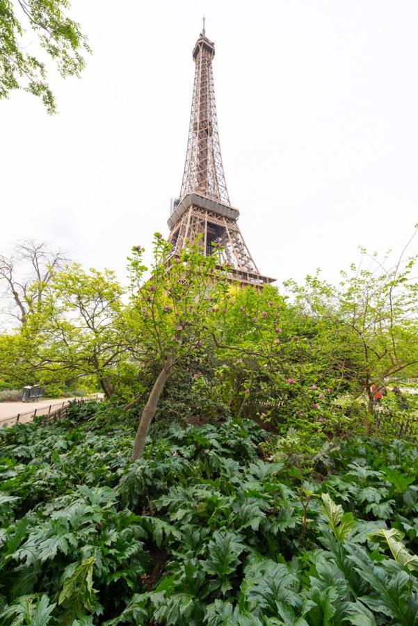 Au Pied De La Tour Apartment Paris Ngoại thất bức ảnh